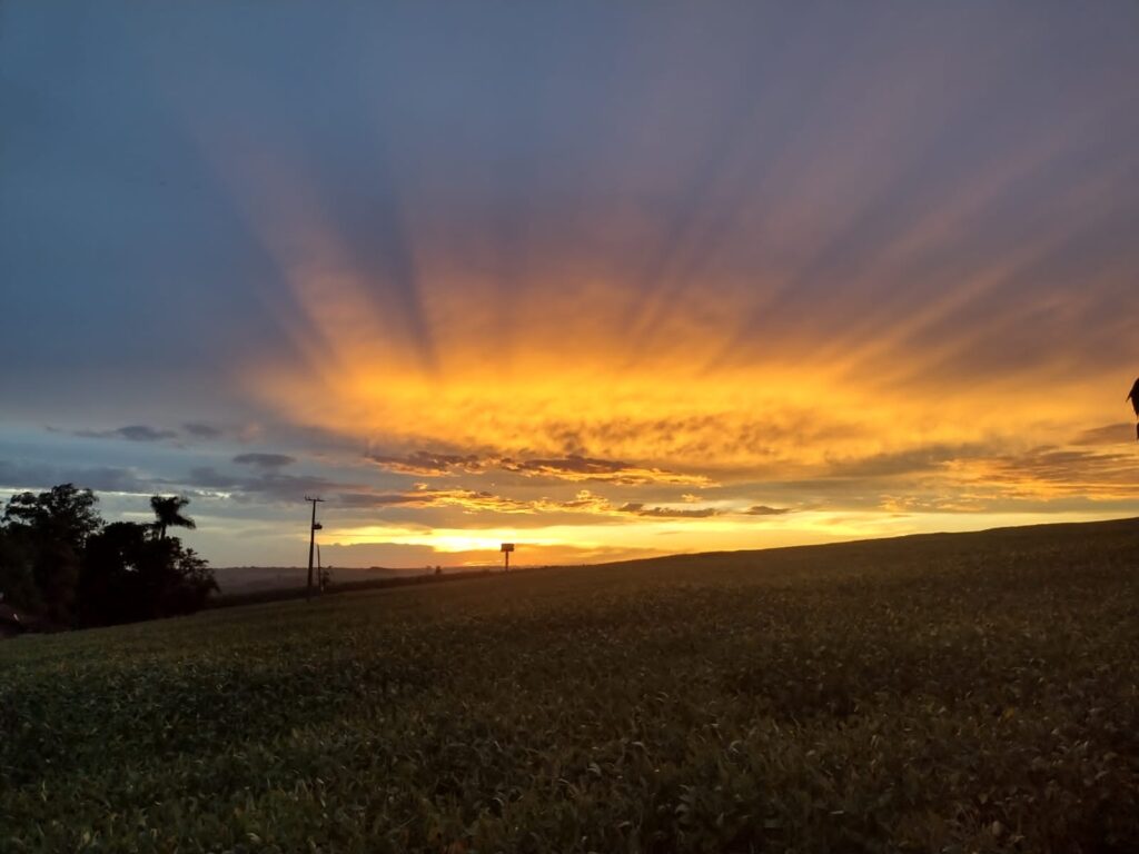 Pôr do sol no Ayaser